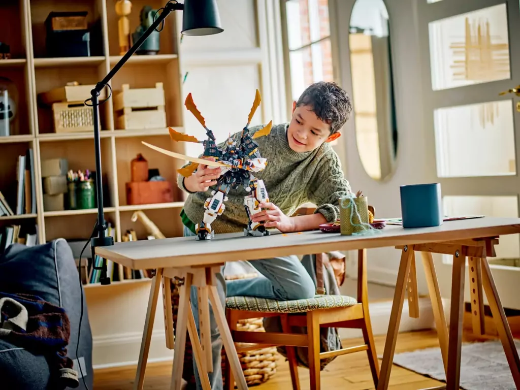 LEGO® NINJAGO. Tytanowy smok - mech Colea. 71821 - tantis.pl