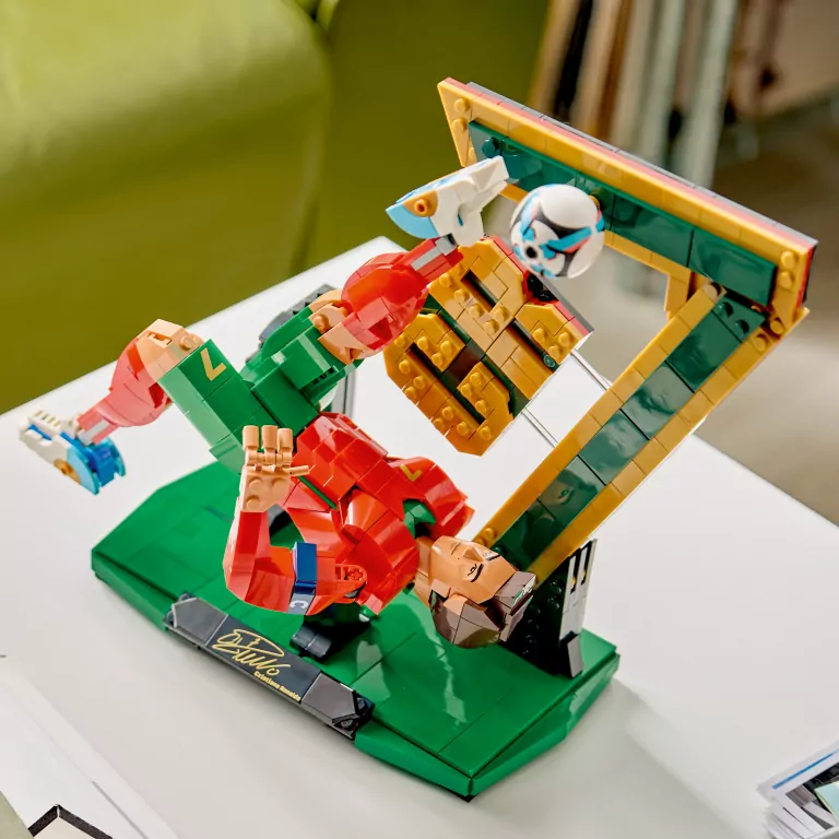 LEGO® Cristiano Ronaldo — piłkarska legenda 43016 - tantis.pl