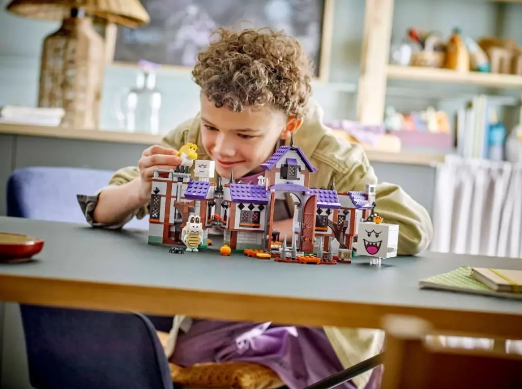 LEGO® Super Mario. Rezydencja Kinga Boo 71436 - tantis.pl