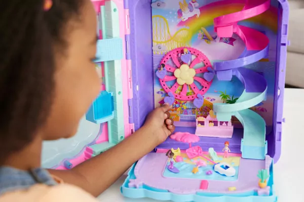 Polly Pocket. Zestaw Walizka wakacyjny kuror HKV43 - tantis.pl