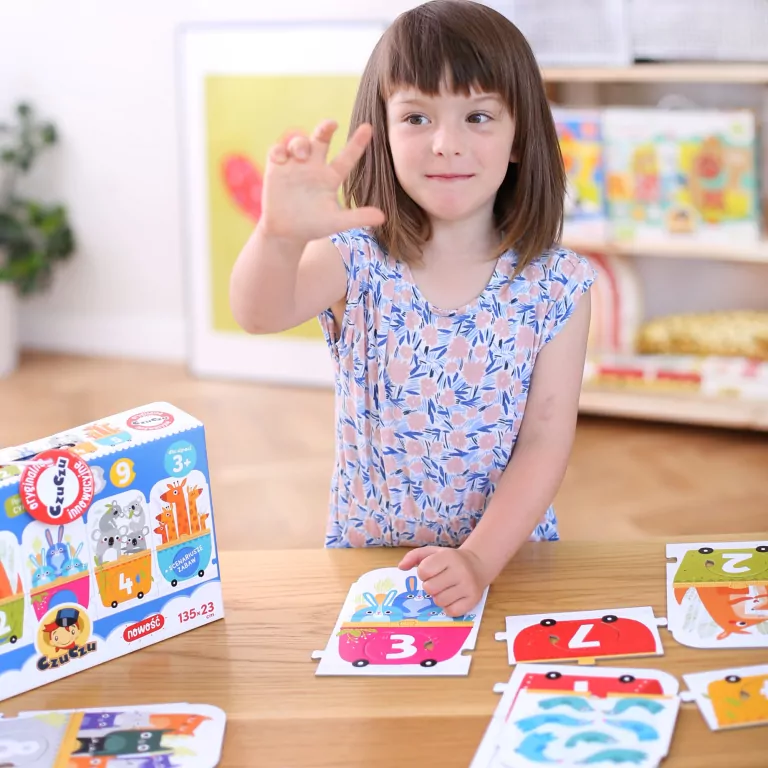 CzuCzu. Puzzle z dziurką. Pociąg do liczenia - tantis.pl