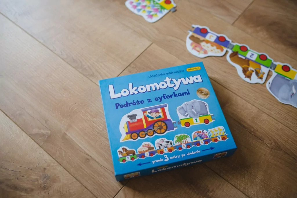 Lokomotywa. Podróże z cyferkami - tantis.pl