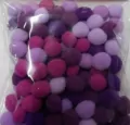 Pompony fioletowe 10mm, 100 sztuk - tantis.pl