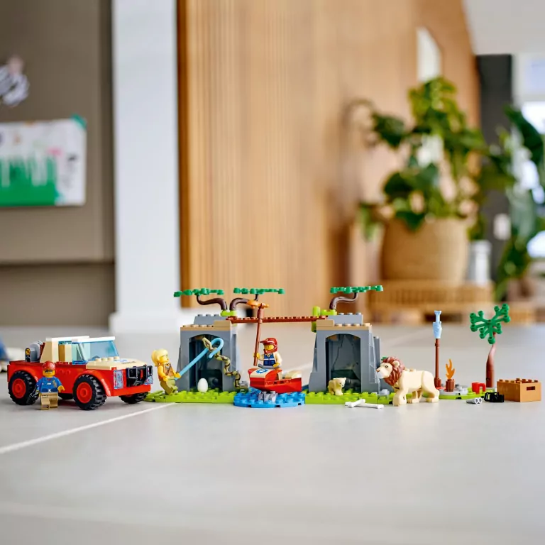 LEGO® City. Terenówka ratowników dzikich zwierząt. 60301 - tantis.pl