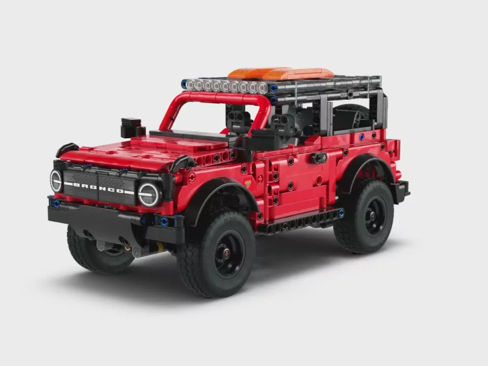 LEGO® Technic. SUV Ford Bronco® 42213 - tantis.pl