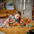 LEGO® Jesienna leśna chatka 42705 - tantis.pl