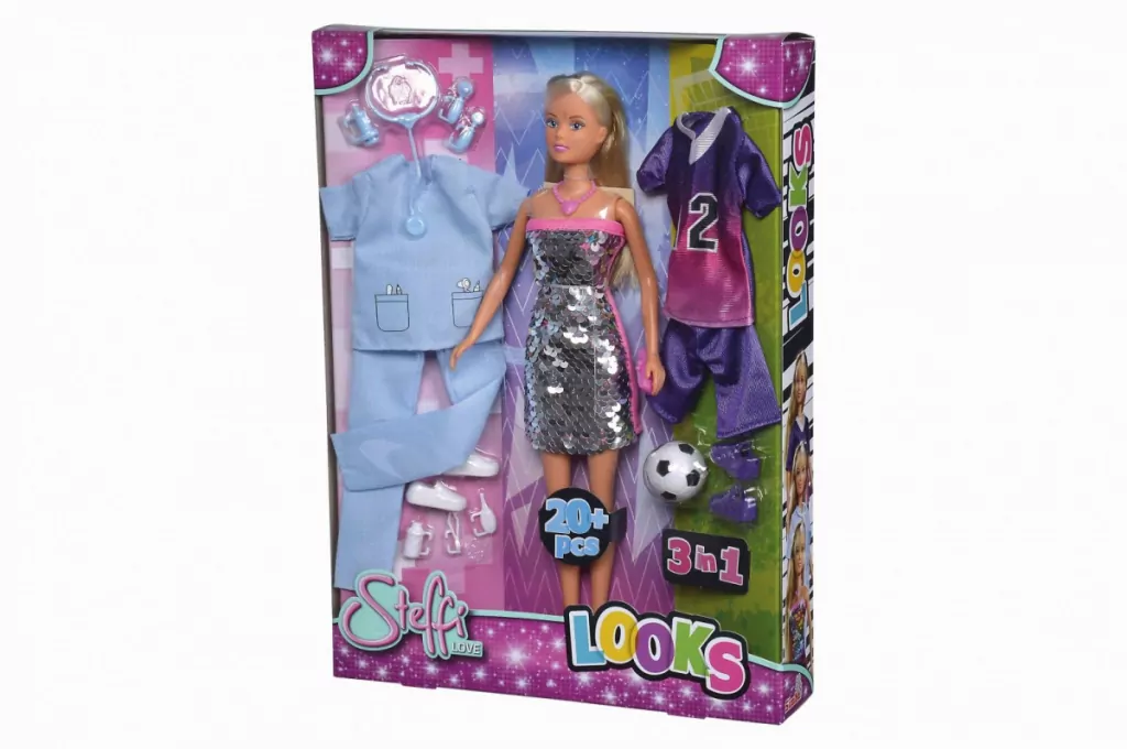 Steffi w różnych strojach - tantis.pl