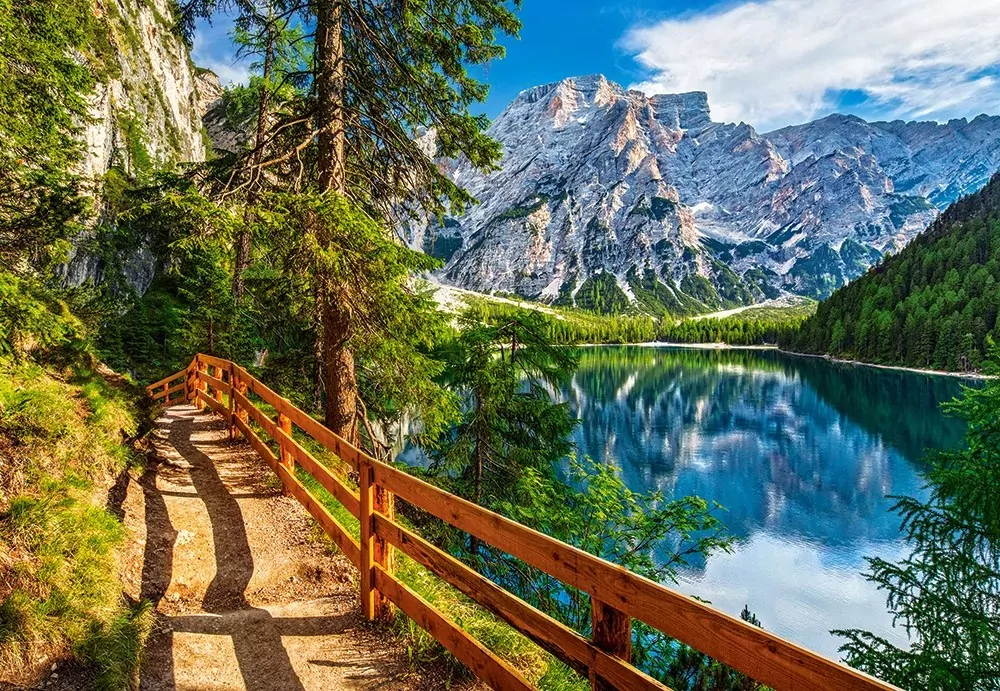 Puzzle 1000. Braies Lake, Italy CASTORLAND C-104109 - tantis.pl