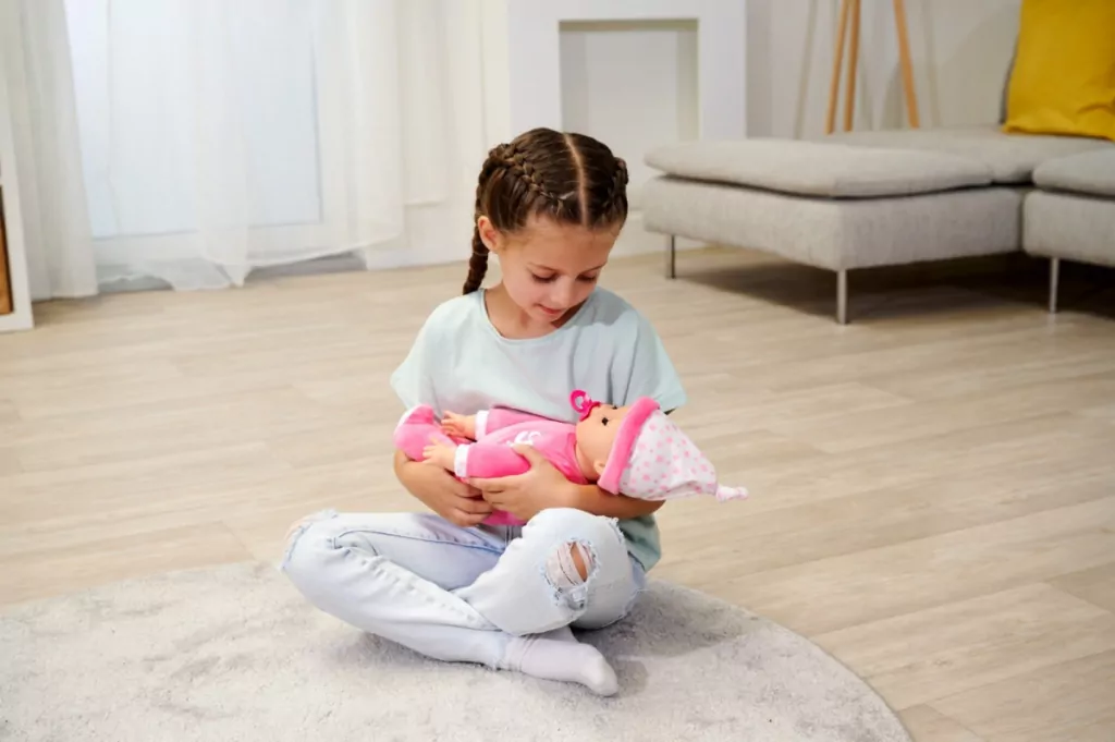 Lalka Laura czas na sen 38cm - tantis.pl