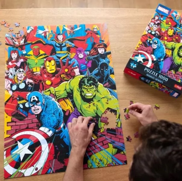 Puzzle 1000 Marvel Heroes TREFL - tantis.pl