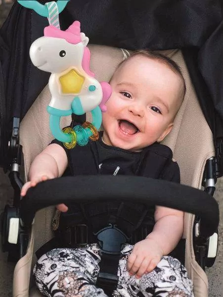 Interaktywna grzechotka Jednorożec - tantis.pl