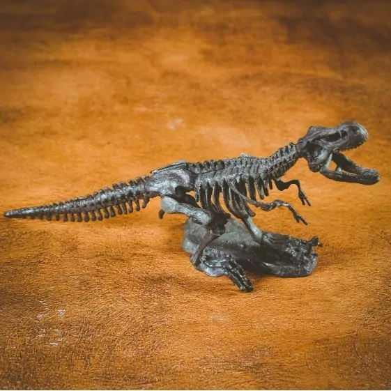 Smoki i dinozaury. Crazy Science - tantis.pl