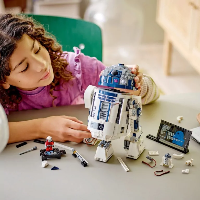 LEGO® Star Wars. Figurka R2-D2 75379 - tantis.pl