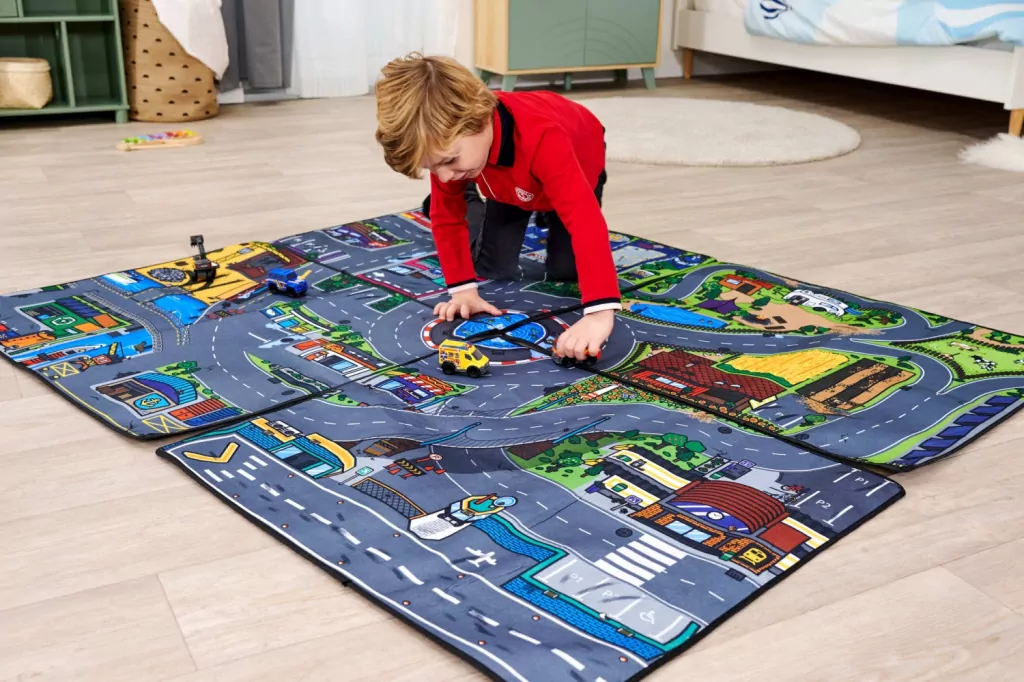 City Dywan z pojazdem 70x80cm mix - tantis.pl