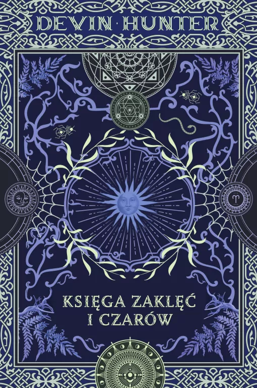Księga zaklęć i czarów - tantis.pl