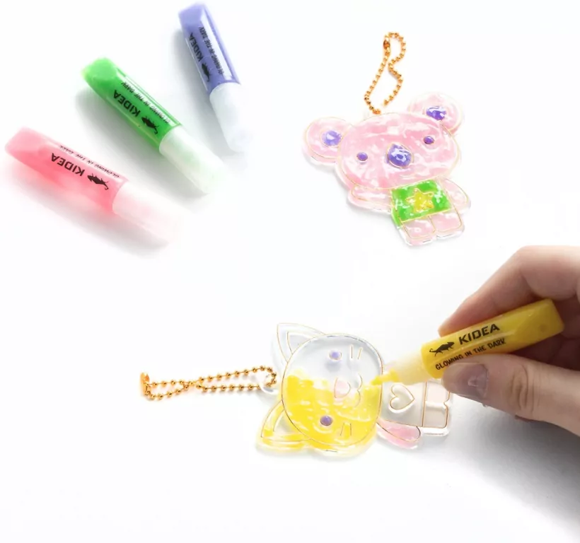 Zawieszki. Misie świecące w ciemności - tantis.pl