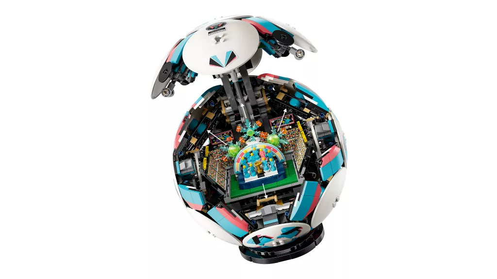 LEGO® Piłka nożna 43019 - tantis.pl
