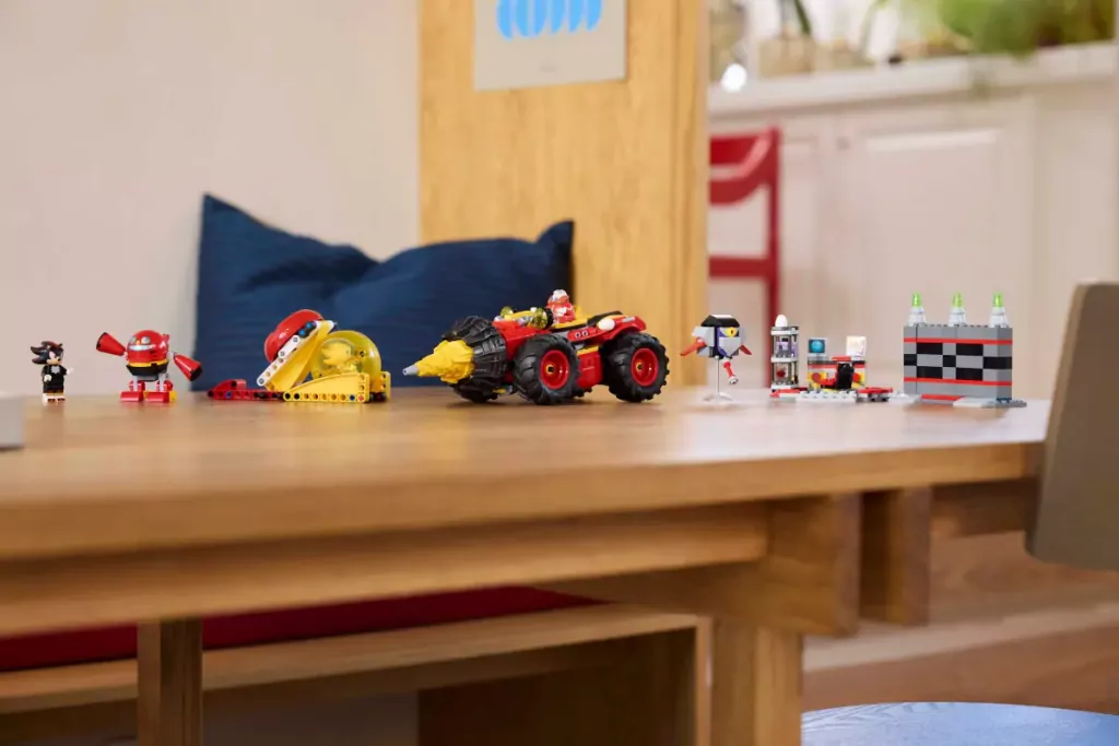 LEGO® Sonic the Hedgehog. Super Sonic kontra Egg Drillster 76999 - tantis.pl