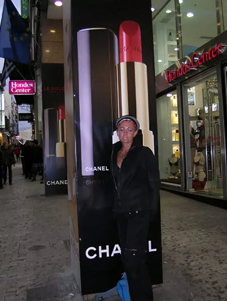 Mariola Przyjemska. Konsumpcja konstrukcja i melancholia - tantis.pl