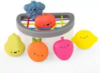 Zabawka STEM: sorter kubeczek z owocami
