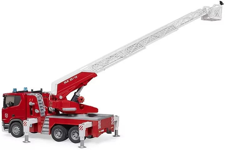 Scania Super 560R. Straż pożarna z pompą wodną - tantis.pl