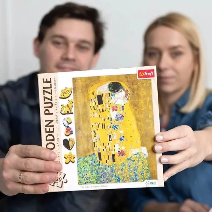 Trefl. Puzzle drewniane 200. Pocałunek Gustav Klimt - tantis.pl