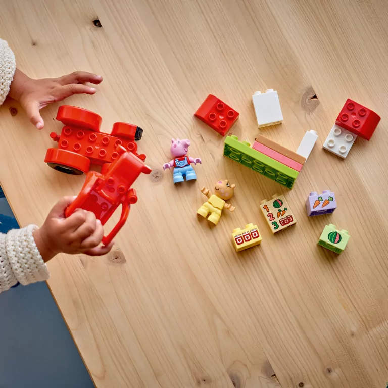 LEGO® Ciągnik i rynek 10468 - tantis.pl