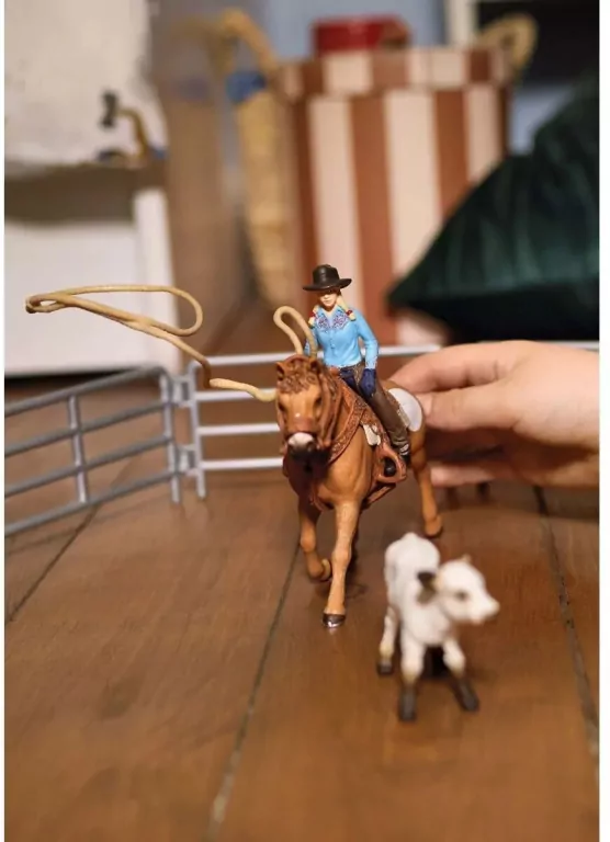 Kowbojka i Łapanie na Lasso Farm World 42577 - tantis.pl