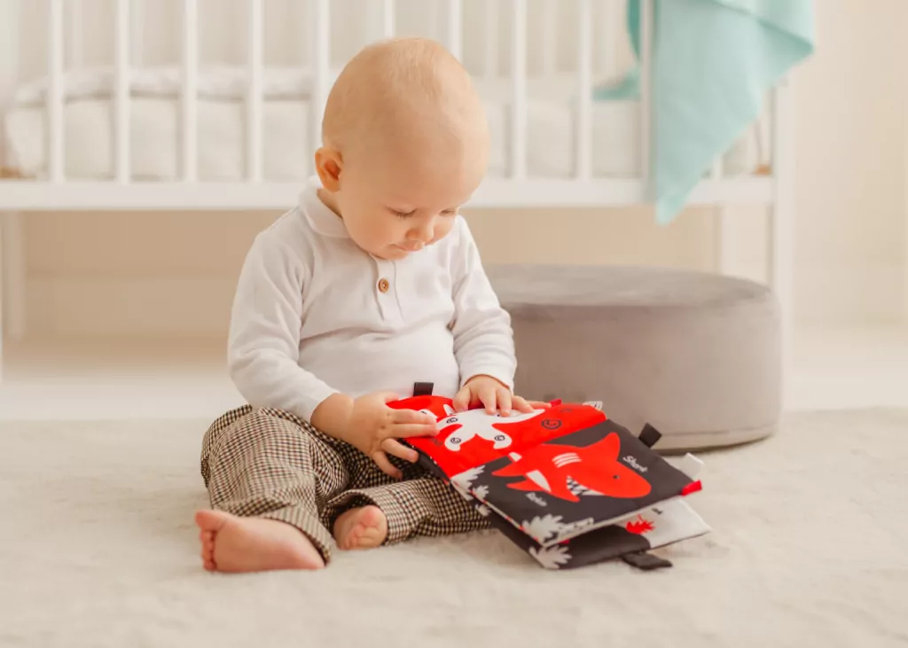 Książeczka sensoryczna. Ocean - tantis.pl