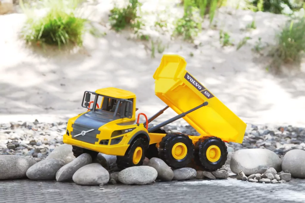 Lena Worxx. Wywrotka Volvo A25G - tantis.pl