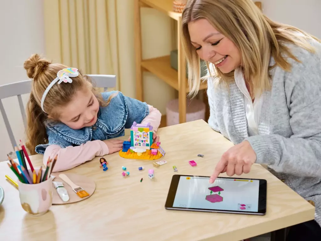 LEGO® Gabby's Dollhouse. Prace ręczne z Tekturzątkiem. 10795 - tantis.pl