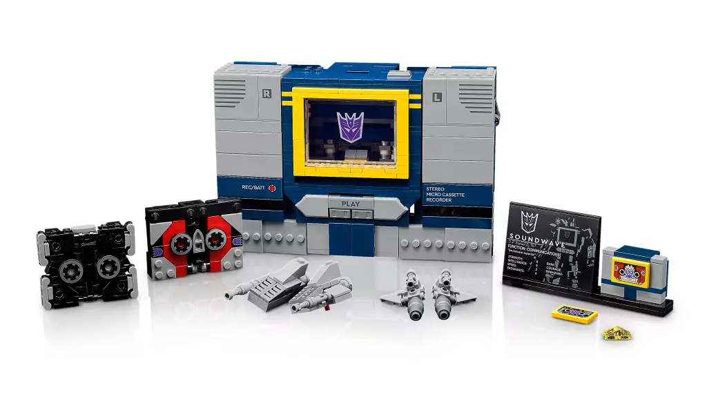 LEGO® Transformers: Soundwave 10358 - tantis.pl