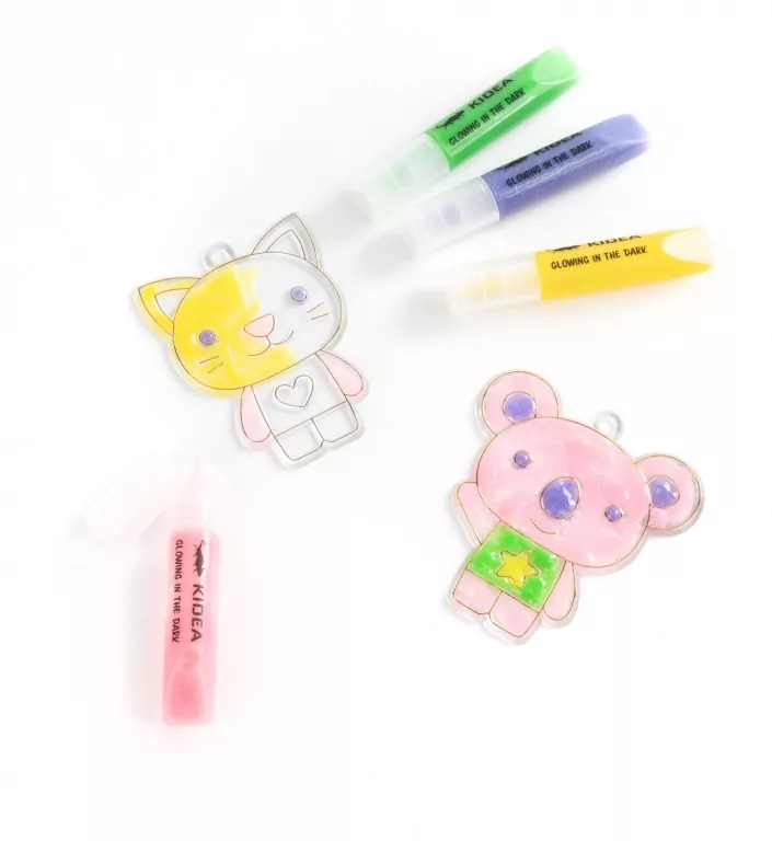 Zawieszki. Misie świecące w ciemności - tantis.pl