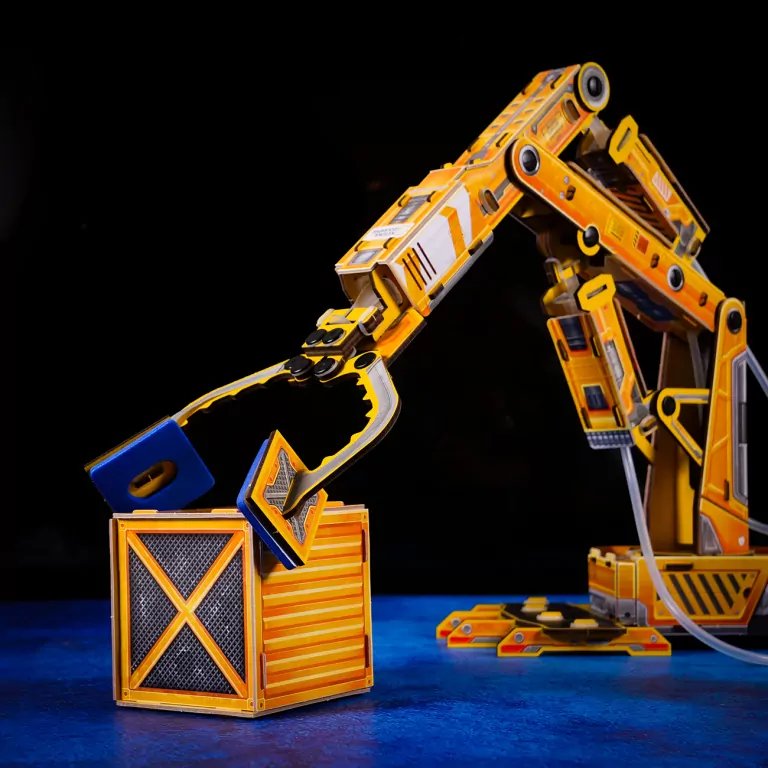 Cubic Fun. National Geographic. Robotyczne ramię hydrauliczne - tantis.pl