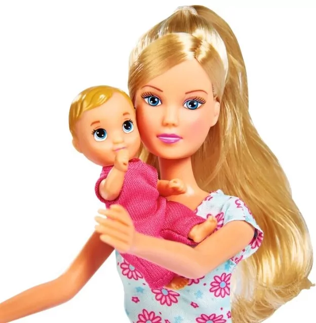 Steffi w pokoju dziecięcym - tantis.pl