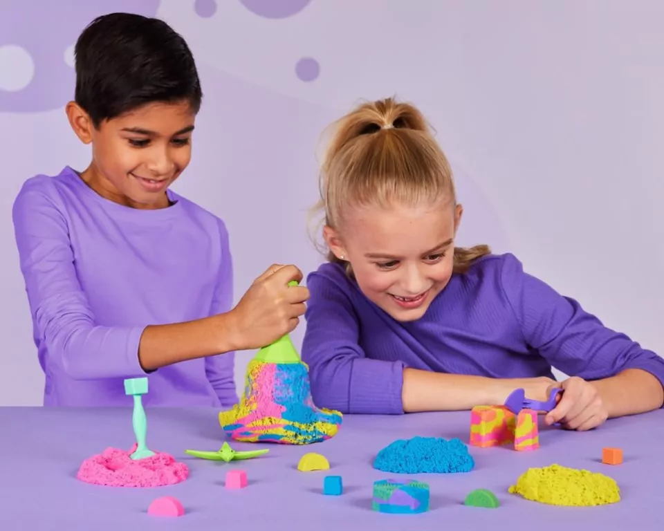 Kinetic Sand. Zgniataj i twórz - tantis.pl