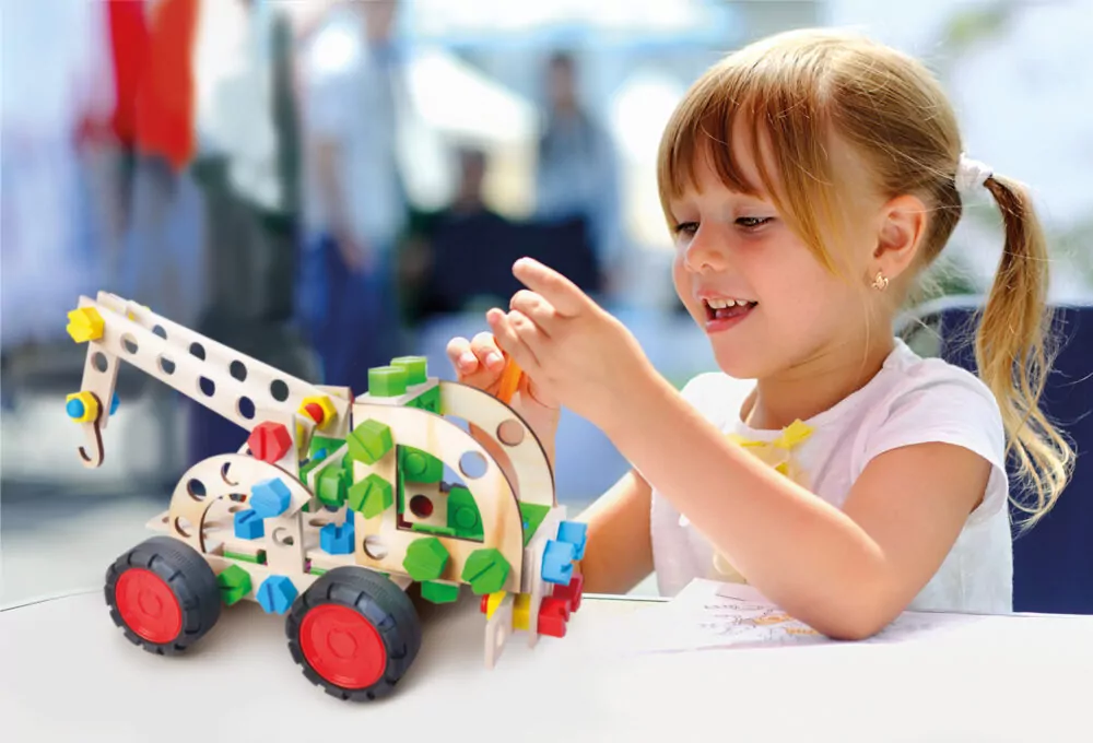 Mały Konstruktor Junior. 150 elementów - tantis.pl