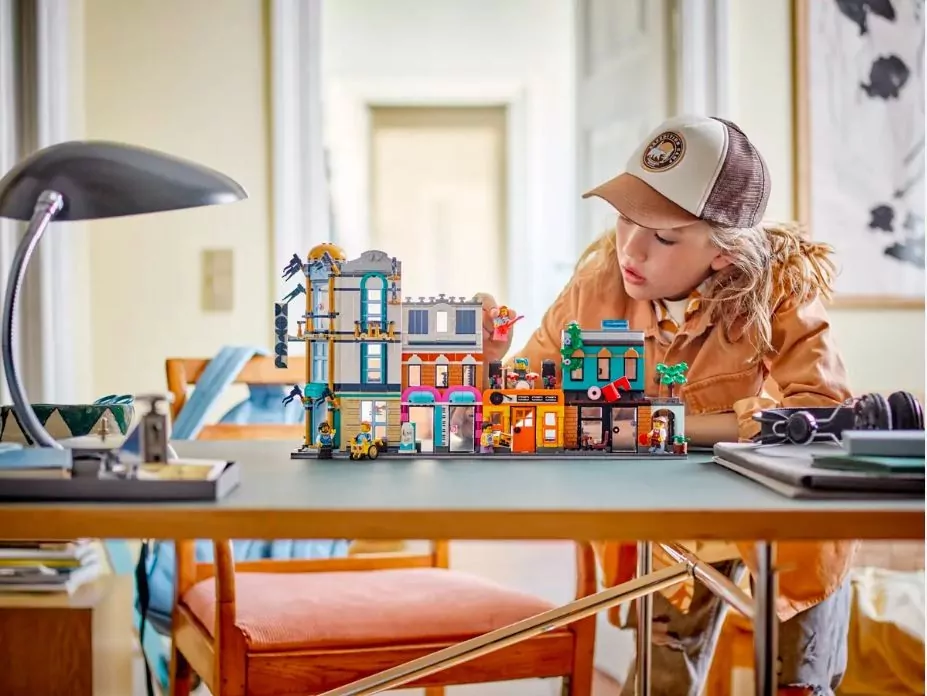 LEGO® Creator. Główna ulica. 31141 - tantis.pl