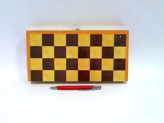 Małe szachy szkolne. Drewniane - tantis.pl