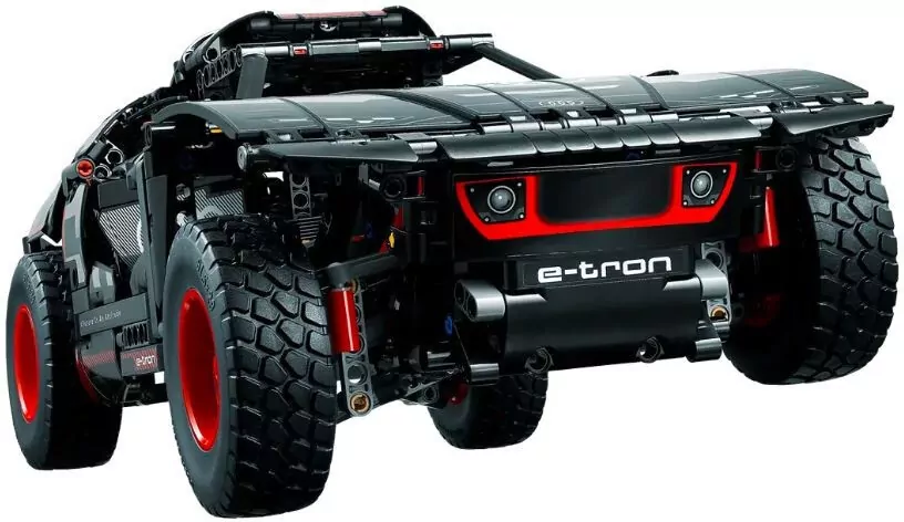 LEGO Technic. Klocki, Audi RS Q e-tron. 42160 - tantis.pl