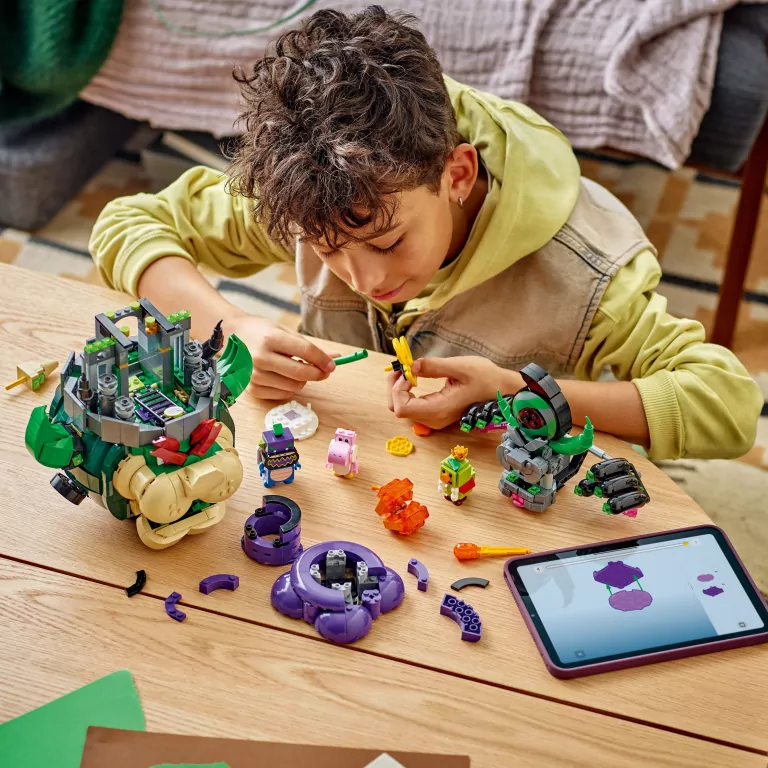 LEGO® Super Mario. Prince Florian i Castle Bowser 72042 - tantis.pl