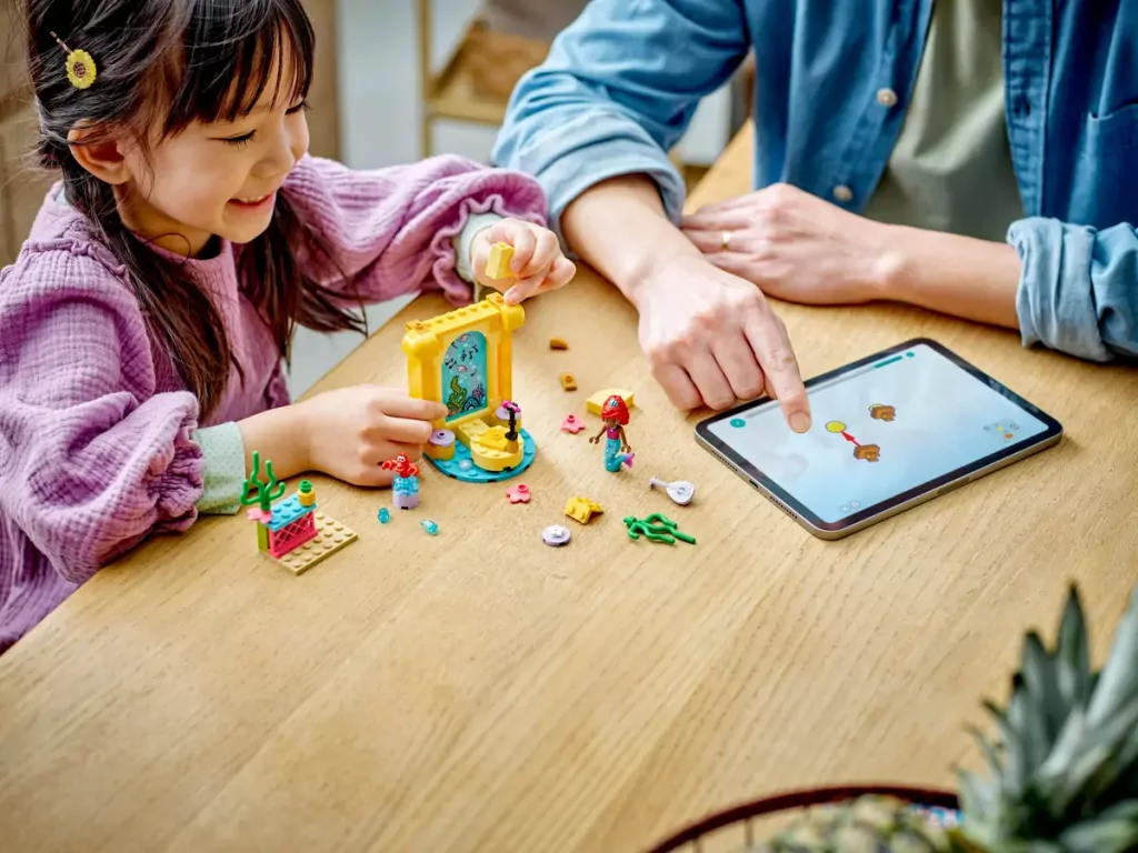 LEGO® Disney. Scena muzyczna Arielki. 43235 - tantis.pl