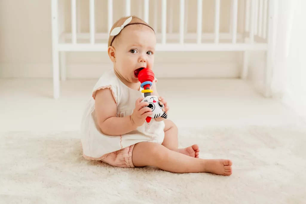 Grzechotka Kotek sensory - tantis.pl