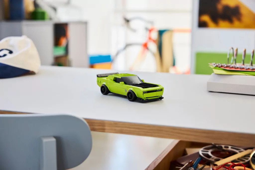 LEGO® Samochód sportowy Dodge Challenger SRT Hellcat 77237 - tantis.pl