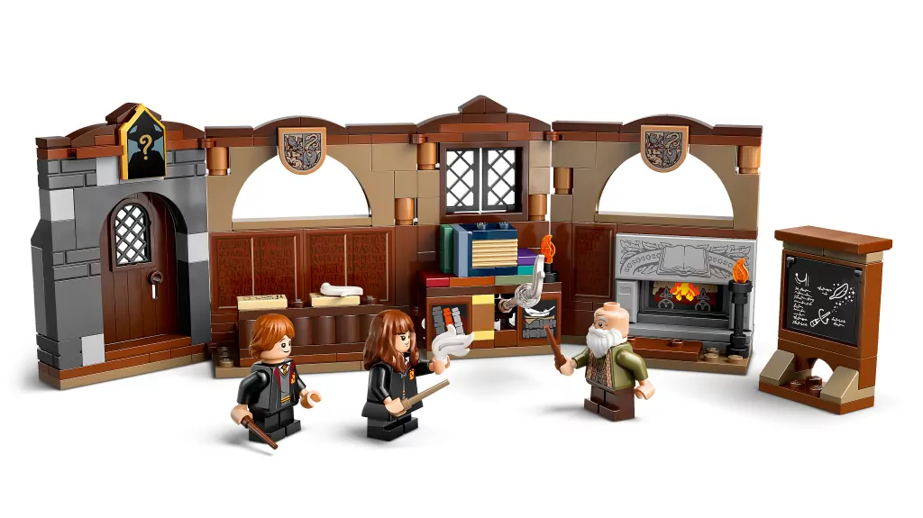 LEGO® Harry Potter. Zamek Hogwart™: Zajęcia z zaklęć i uroków 76442 - tantis.pl