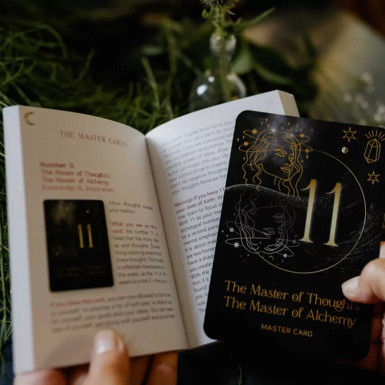 Karty tarot Cosmic Numbers Cartamundi - tantis.pl