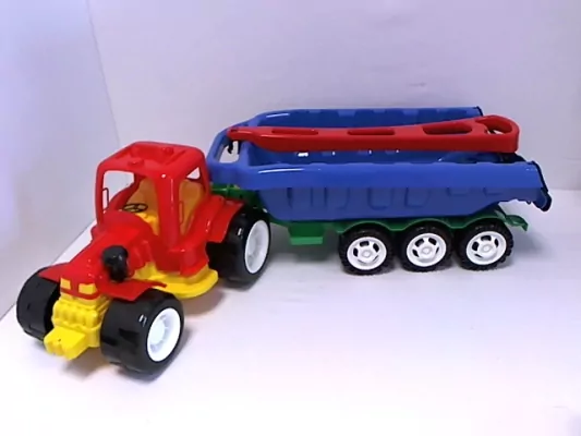 Traktor z rączką. LESZKO