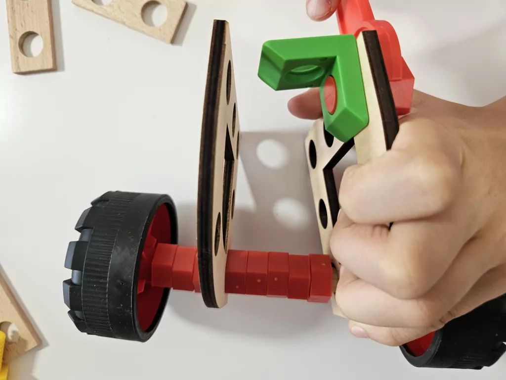 Mały konstruktor Junior. 125 elementów - tantis.pl