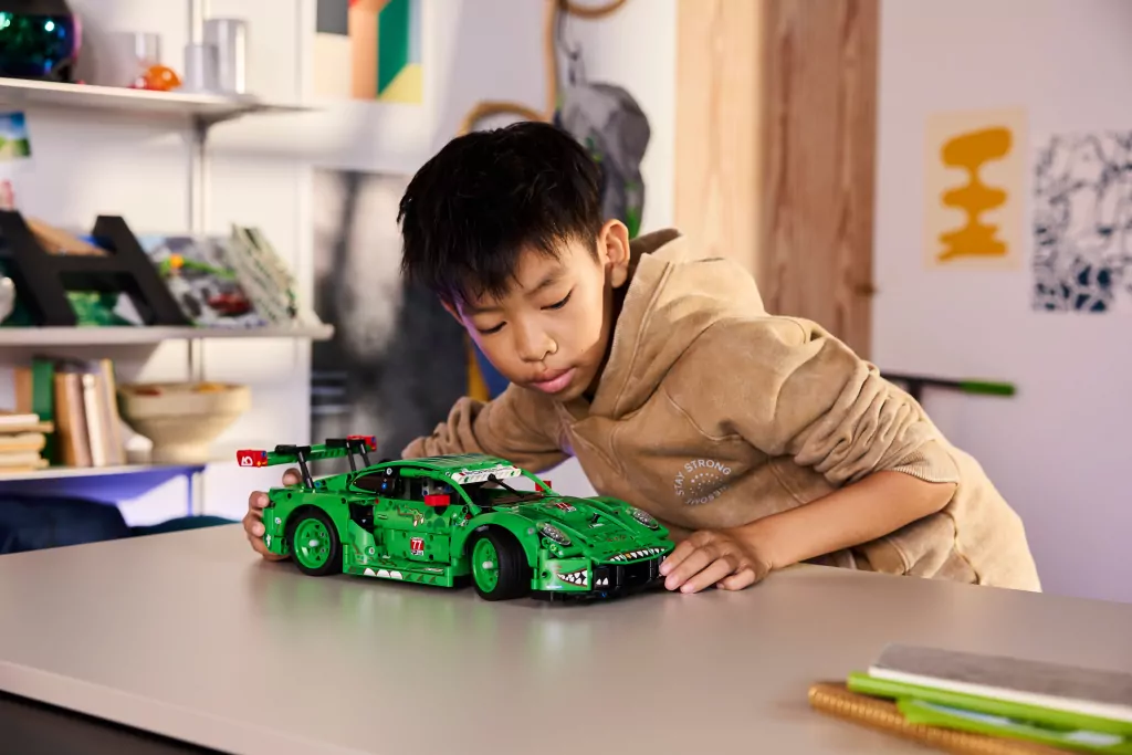 LEGO® Technic 42224 Samochód Porsche 911 GT3 - tantis.pl