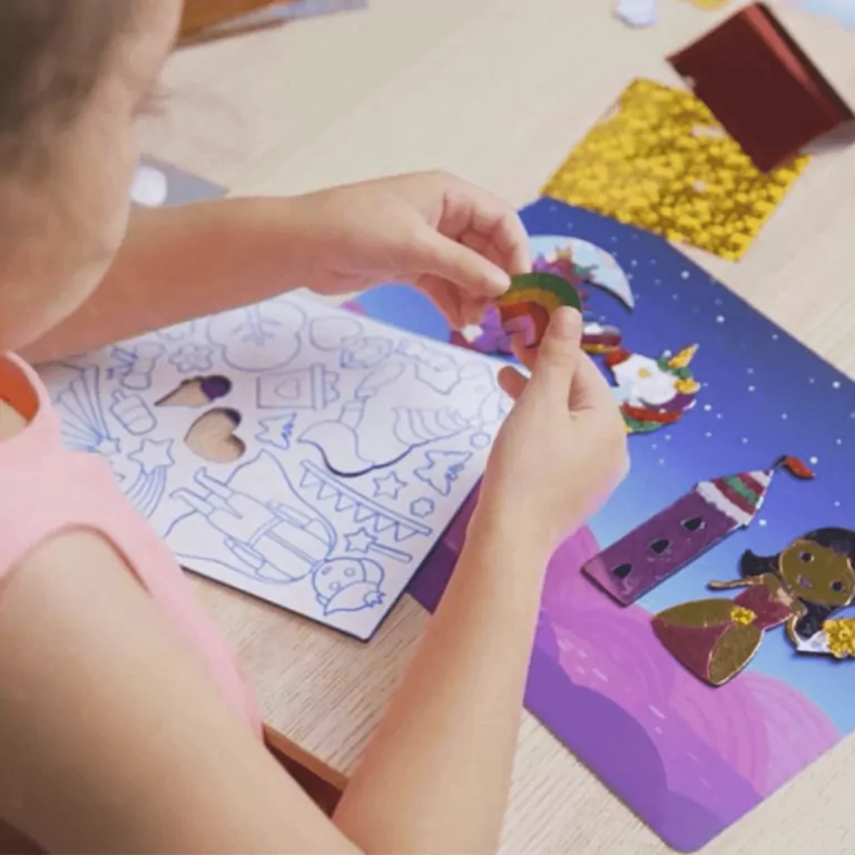 62602 Skillmatics - Foil Fun - Jednorożce i Księżniczki - tantis.pl